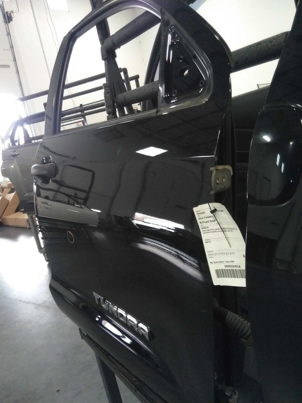 2014 Toyota Tundra Right Front Door Black 612823 Used 4 Dings 179k Miles