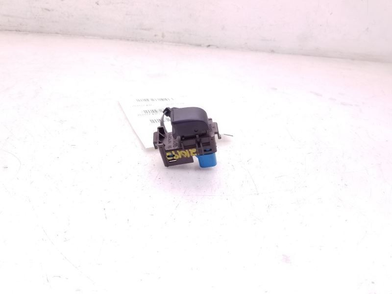 2004 TOYOTA HIGHLANDER PASSENGER SIDE REAR DOOR WINDOW SWITCH