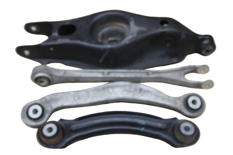 11-23 Dodge Charger Challenger 300 Left Rear Suspension Control Arm Strut Set