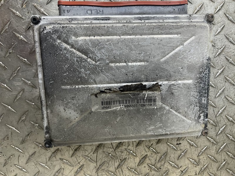 GM Engine Control Module 12200411 May Need Dealer Programming !!