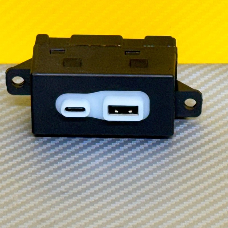 2022 - 2025 JEEP GRAND WAGONEER SEAT BACK USB TYPE C HUB CHARGER PORT 68422663AC