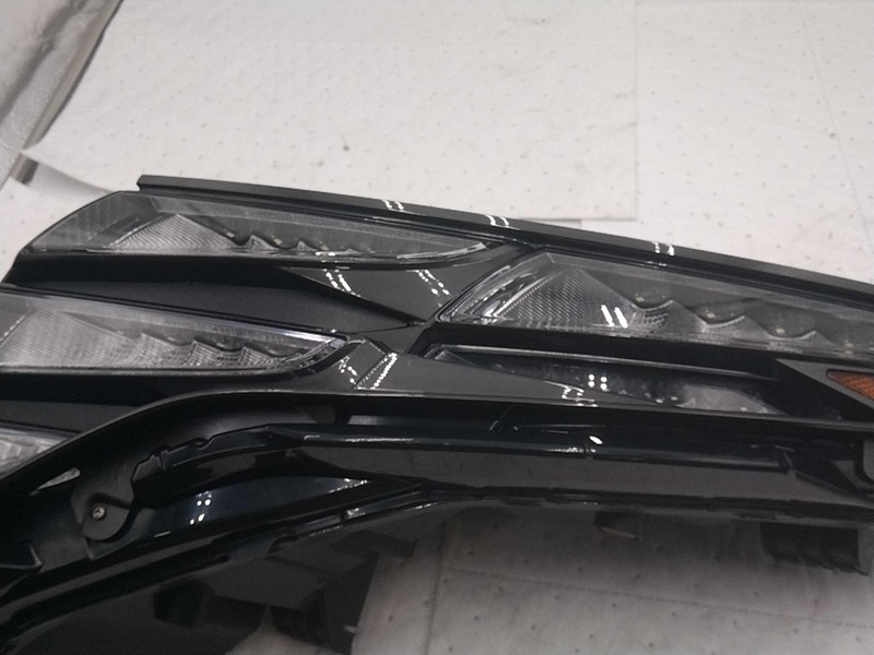 Used Left Headlight Assembly fits: 2023 Hyundai Tucson LED US built reflector Le