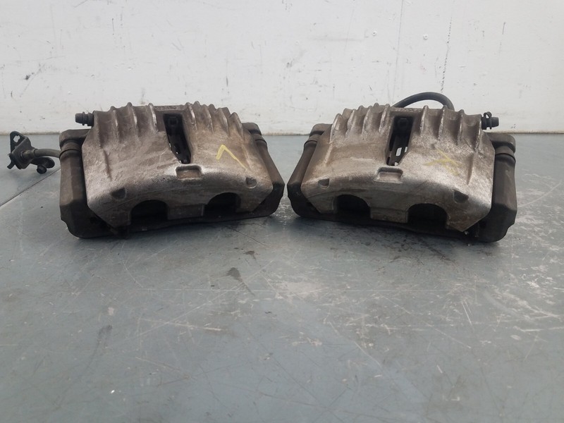 1999 Chevy Camaro SS Front Brake Calipers #9453 Q3