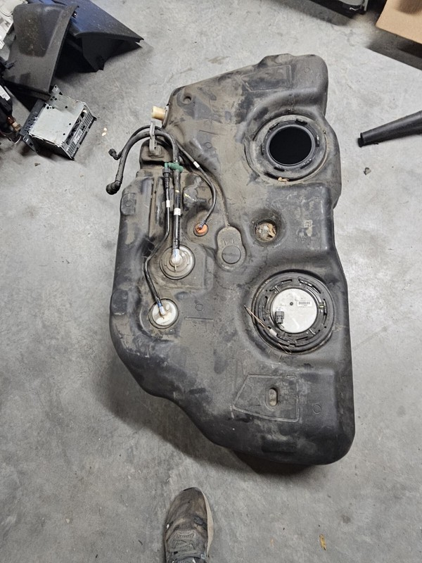Used Fuel Tank fits: 2022 Nissan Murano 19 gallon 3.5 Grade A