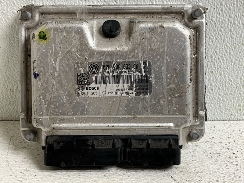 2009-2010 VW Beetle 2.5 Auto BPS 07K 906 032 CN Engine Computer Module Ecu Ecm