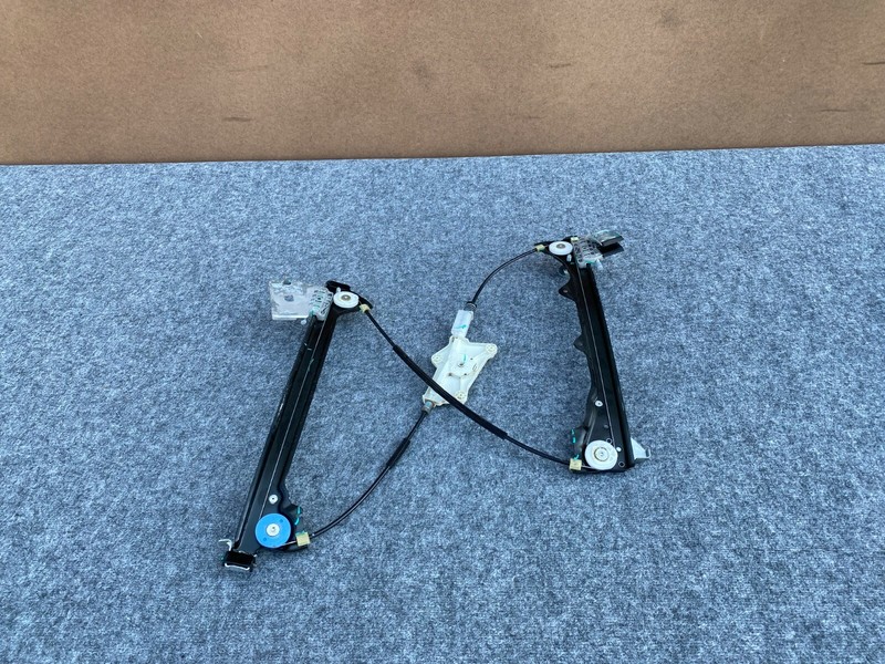 INFINITI Q60 2017-2021 OEM LEFT DRIVER DOOR WINDOW REGULATOR. 46K