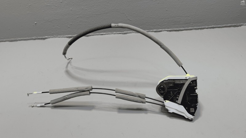 2021-2025 NISSAN ROGUE REAR PASSENGER SIDE DOOR LOCK LATCH ACTUATOR W/ CABLE OEM