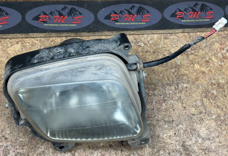 2006 Kawasaki KVF 650 Right Headlight Housing Cover Head Light Brute Force 06