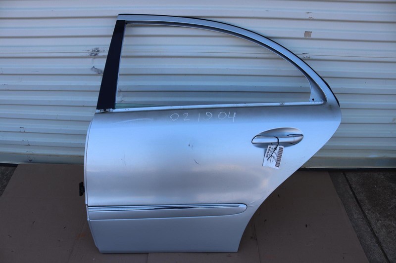 2003-2009 MERCEDES E-CLASS E320 W211 SEDAN REAR LEFT SIDE DOOR ASSEMBLY OEM