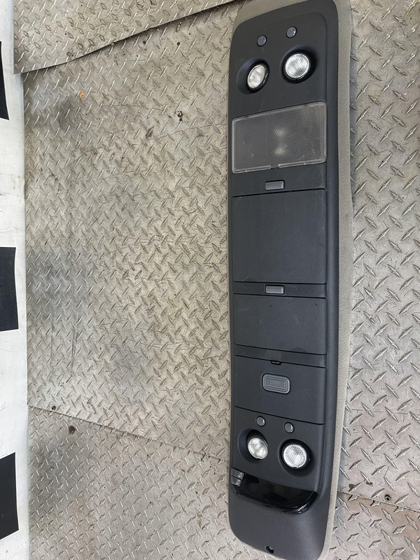 2002- 2004 Chevy S10 Blazer Overhead Roof Console W/ Display Dk Graphite + Tan *