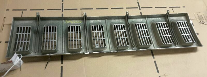 Grille Chrome Fits 93-95 GRAND CHEROKEE 81433