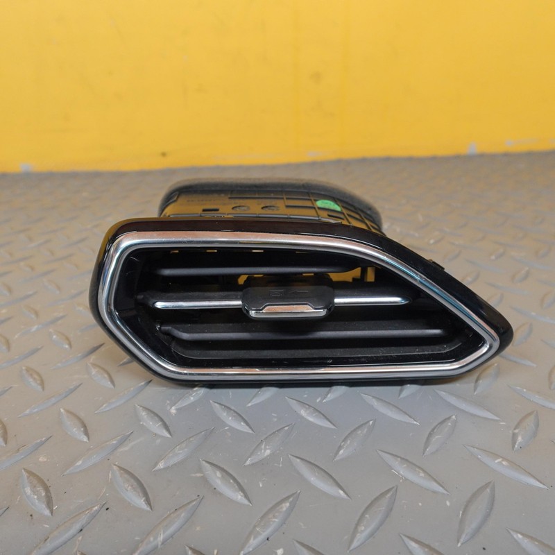 2022-2023 CHEVROLET BOLT EV DASH LEFT OUTER AIR VENT TRIM COVER OEM 42825198