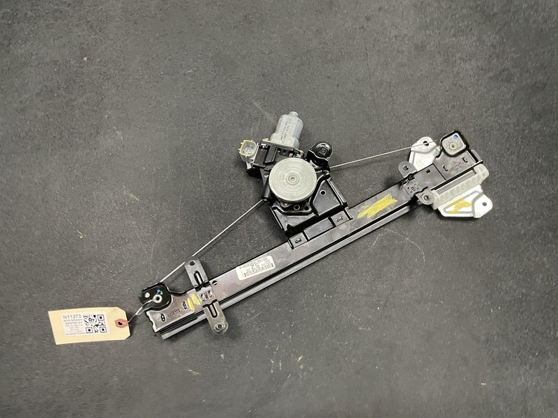 Front Right Door Window Regulator 2019 Nissan Sentra 80731-3SG1A 2014 2015 -2018