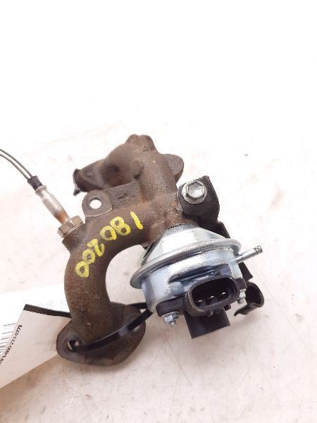 2002 TOYOTA SOLARA SLE 2WD AT EGR VALVE
