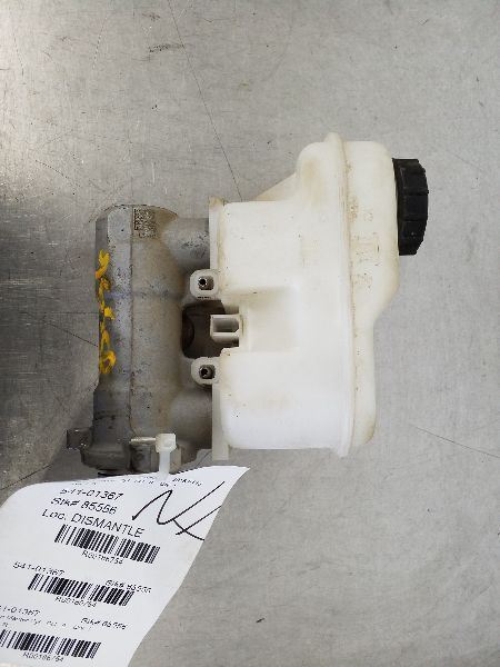 Brake Master Cylinder Fits 15-16 FORD F150 PICKUP 186754