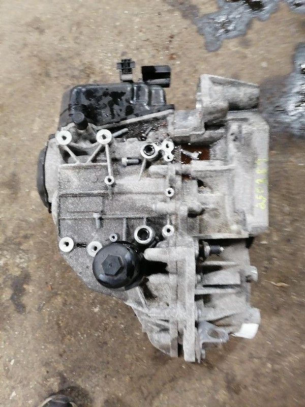 Automatic Transmission AWD Quattro 2.0L Fits 15-18 AUDI A3 1669764