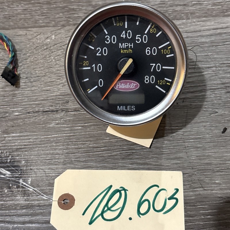 PeterbiltSpeedometer - P/N: 17-04371-21A15