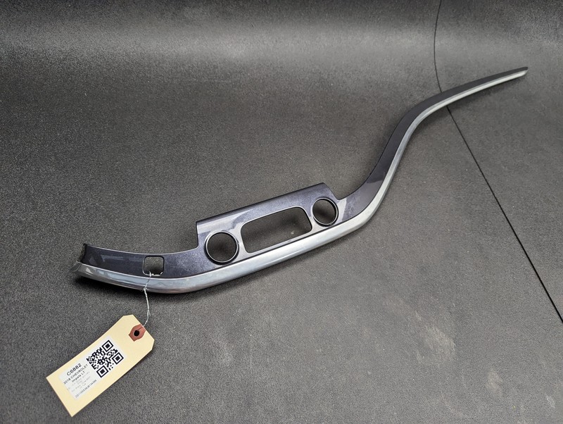 Dashboard Radio Trim Molding Panel 2018 Chevrolet Impala 23221362 2016 2017-2020