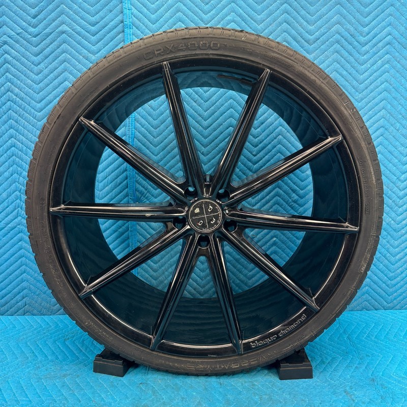 Blaque Diamond Wheels 24x9.0J OEM LE9101F24x9.0J