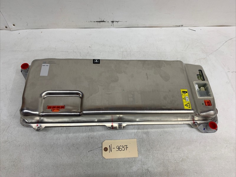 2018-2025 TESLA MODEL 3 BATTERY POWER CONVERSION PCS 48A 1135558-04-A 9637 S2