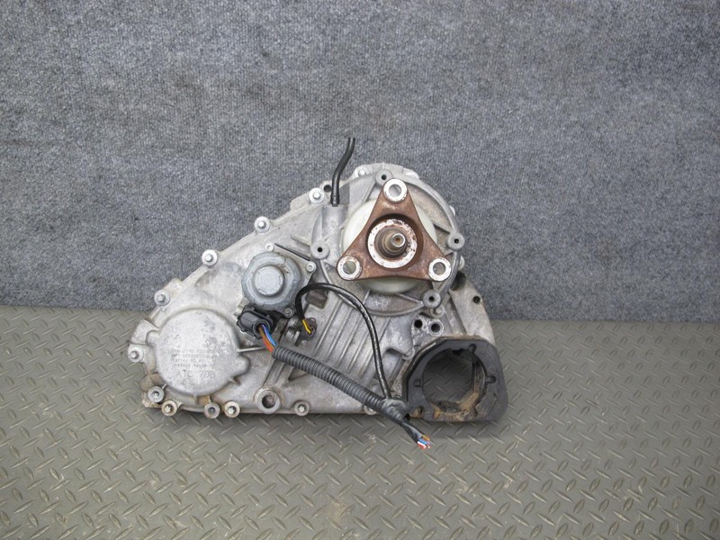 2010-2011 BMW E72 X6 AWD HYBRID ATC700 TRANSFER CASE BOX W MOTOR