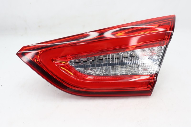 ✅ 2014-2017 MASERATI QUATTROPORTE RIGHT INNER TAIL BRAKE LIGHT OEM 670009228