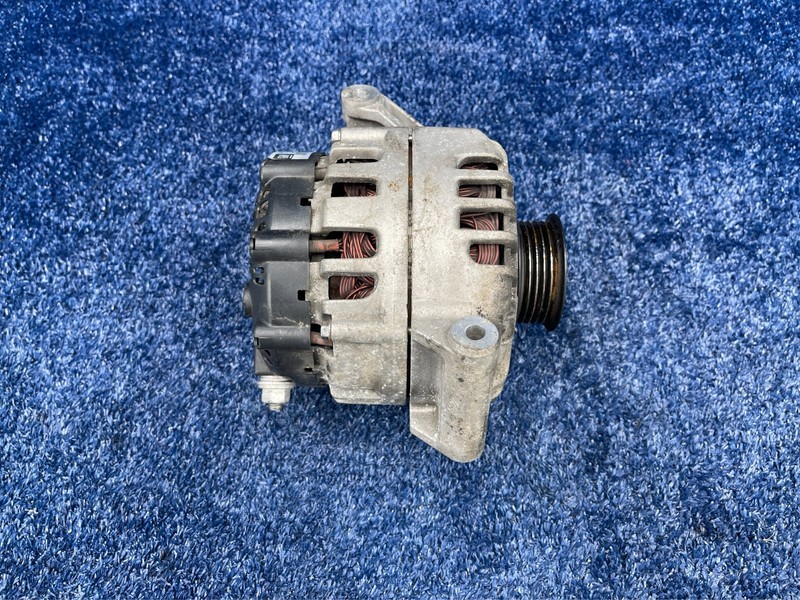 2006-2010 Pontiac Solstice Alternator OEM 15794596 120A