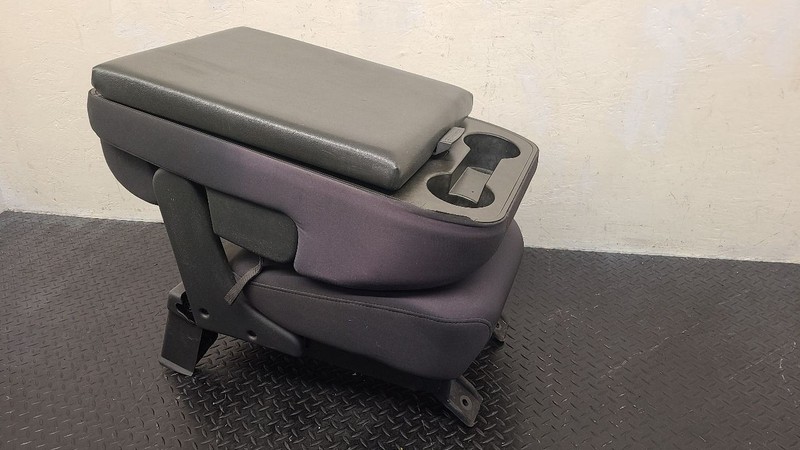 04-07 Nissan Titan Extended Cab XE Center Console Cloth Grey OEM 87760-7S201