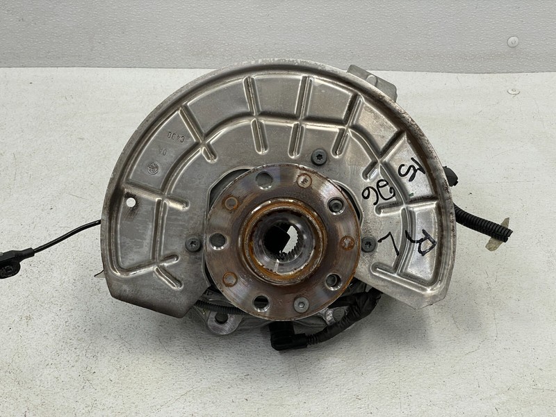 2018-2022 Alfa Romeo Stelvio Rear Left Driver Spindle Knuckle Hub RWD 1526 OEM