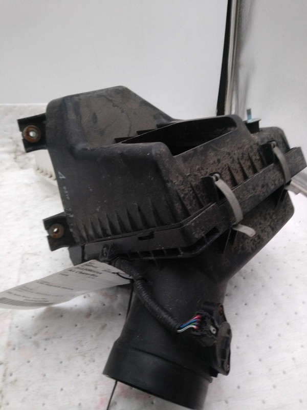 Used Air Cleaner Assembly fits: 2019 Subaru ForesterGrade A