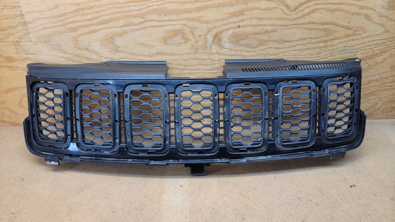 2017-2022 Jeep Grand Cherokee Grille Panel W/Black Mesh Inserts OEM 68258419AC