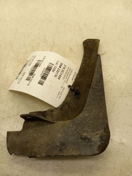 2004 SCION XA BASE PASSENGER SIDE FRONT MUD GUARD