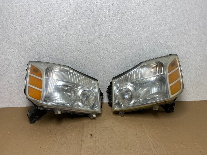 2004 to 2007 Nissan Armada Left+Right Side Set Headlights Oem AC5970 DW
