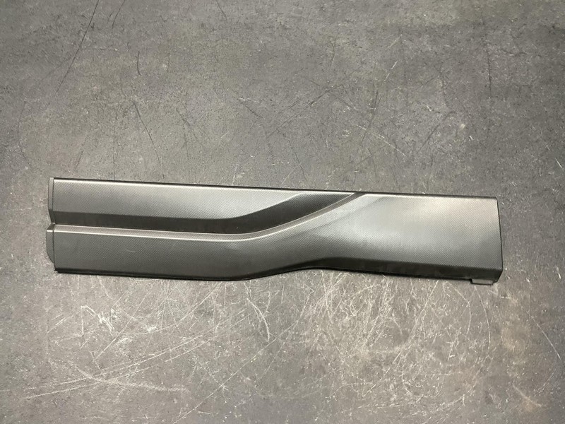 Rear Right Door Lower Molding 2022 Subaru Forester 91112-SJ240 2019 2020 - 2023