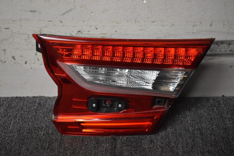 2018-2021 HONDA ACCORD RIGHT SIDE TAIL LIGHT FACTORY OEM