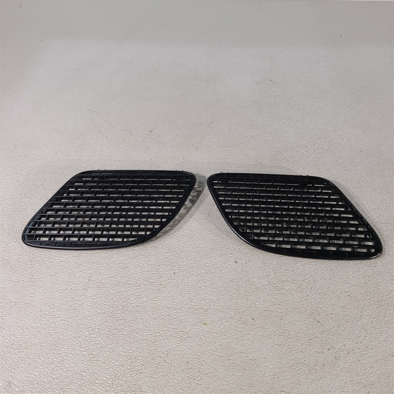 15-23 Dodge Challenger Scat Pack R/T Hood Bezel Vent Set Lh Rh Aa7480