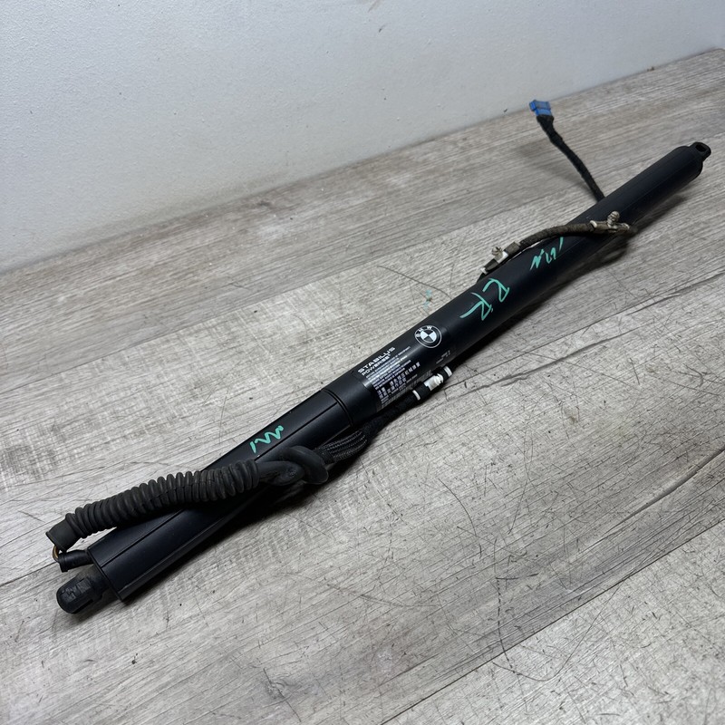 7232004 I 2011-17 BMW X3 OEM REAR RIGHTTRUNK LIFT GATE STRUT SUPPORT SHOCKRH