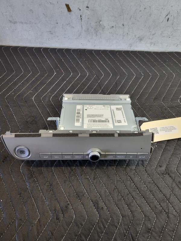 Used Oem Hyundai Audio Radio Control Panel & Receiver 2021-2023 Elantra 10.25"
