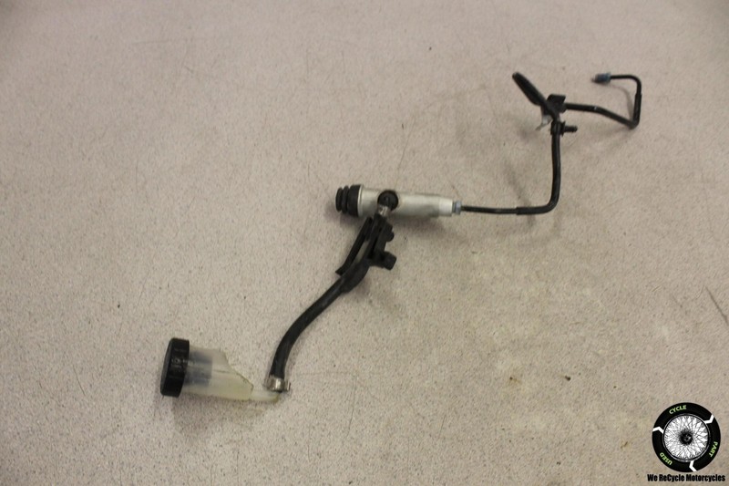 2015 BMW F800GT REAR BACK BRAKE MASTER CYLINDER W RESERVOIR HOSE F 800 GT 15