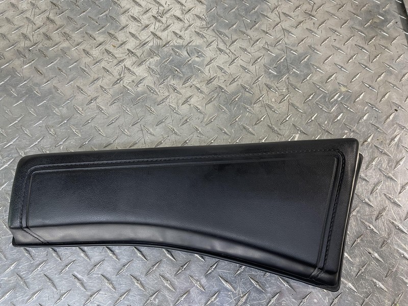 1992 & 1993 CADILLAC DEVILLE TOURING COUPE RH REAR DOOR ARMREST FITS 85-93 SEDAN