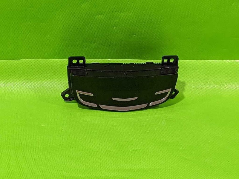 15-20 ESCALADE REAR AC CONTROL CONSOLE MOUNTED OEM 4532-22