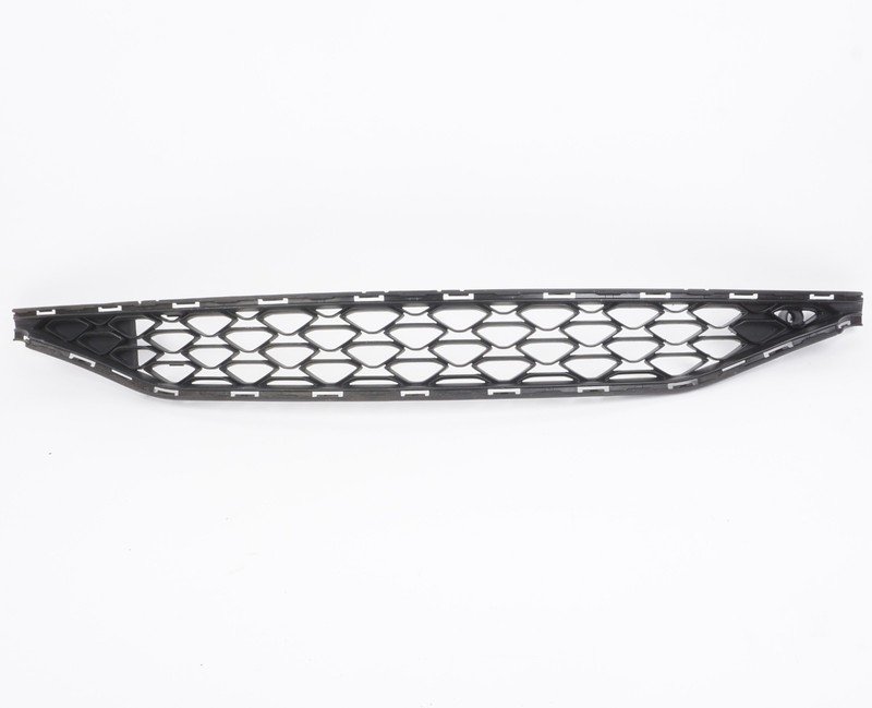 2016 – 2019 Buick Cascada Front Lower Bumper Grille Insert OEM