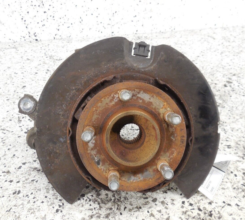 2011-2022 Chrysler 300 RWD Rear Spindle Knuckle Hub Passenger Right RH OEM