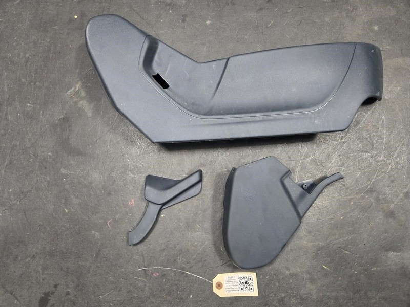 3PC Front Right Seat Covers + Handle Set 2023 Ford Maverick 2022 - 2026