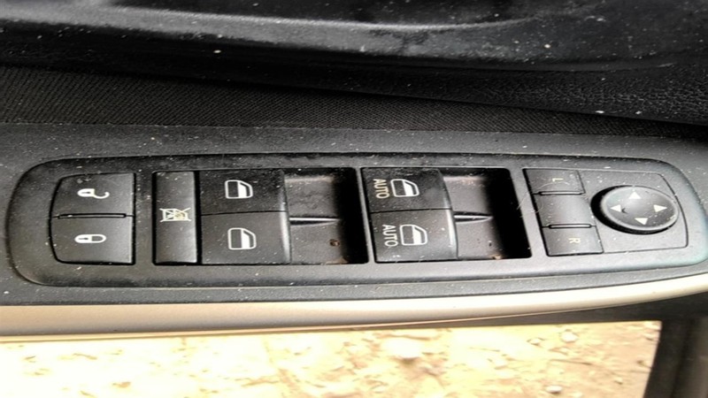 Driver Front Door Switch Driver's Master Switch Fits 15-23 CHEROKEE 1661793
