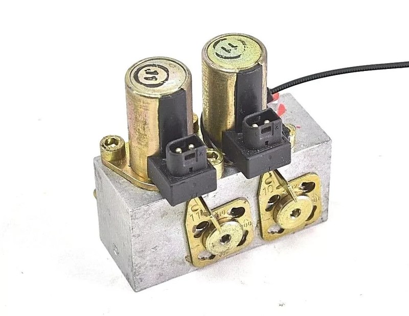 90-02 Mercedes R129 500SL SL600 SL500 Top Hydraulic Valve Block 1298000378 OEM