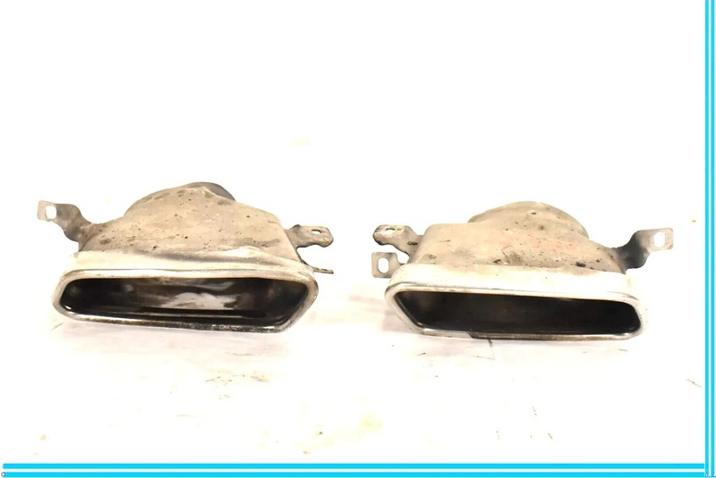 10-11 Mercedes W207 E550 Right & Left Side Exhaust Muffler Tip Set of 2 OEM