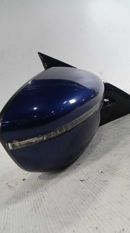 2018-2020 Nissan Pathfinder Right Door Mirror Assembly Blue OEM Used 645831