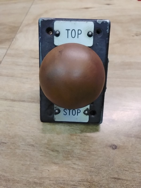 Mackworth G. Rees 3264 Mushroom Plunger Pushbutton