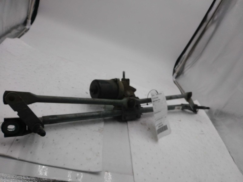 2017 Ford Explorer Wiper Motor OEM FB5317504AA 157K Miles Silver